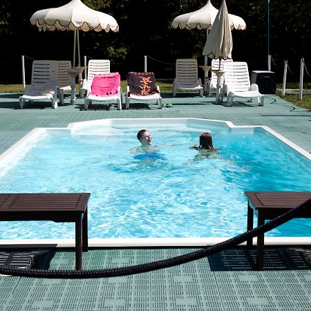 Park Hotel Junior Quarto dʼAltino Esterno foto