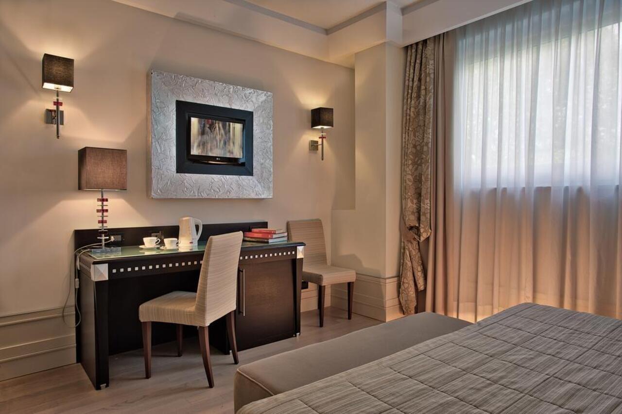 Park Hotel Junior Quarto dʼAltino Esterno foto