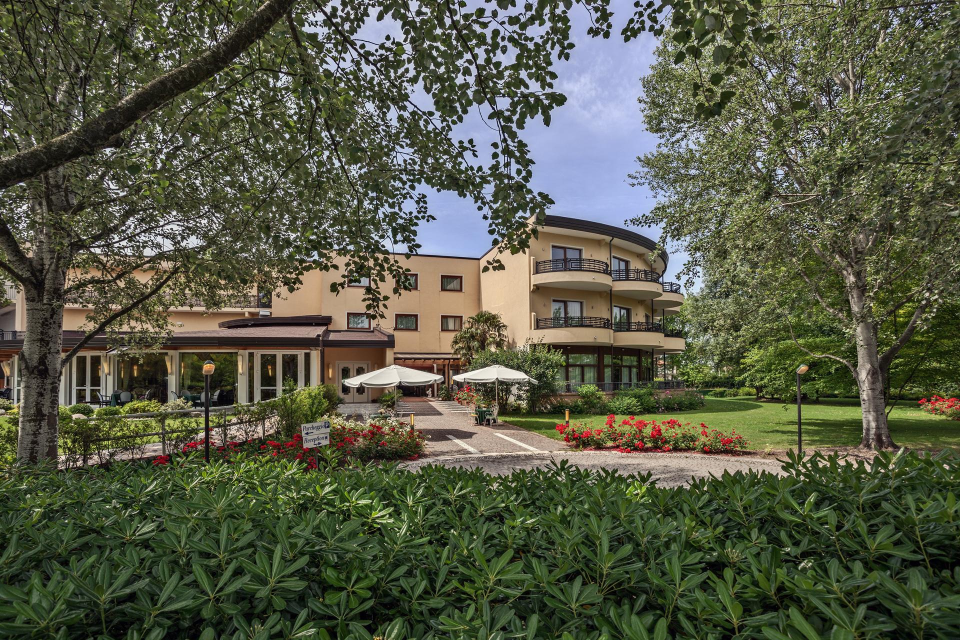 Park Hotel Junior Quarto dʼAltino Esterno foto