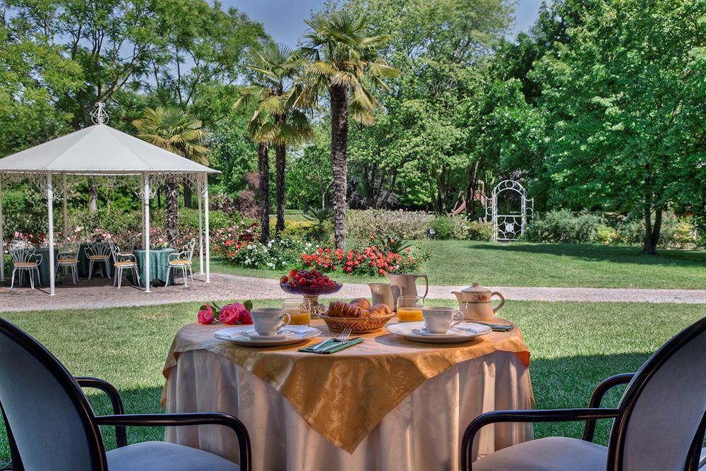 Park Hotel Junior Quarto dʼAltino Esterno foto